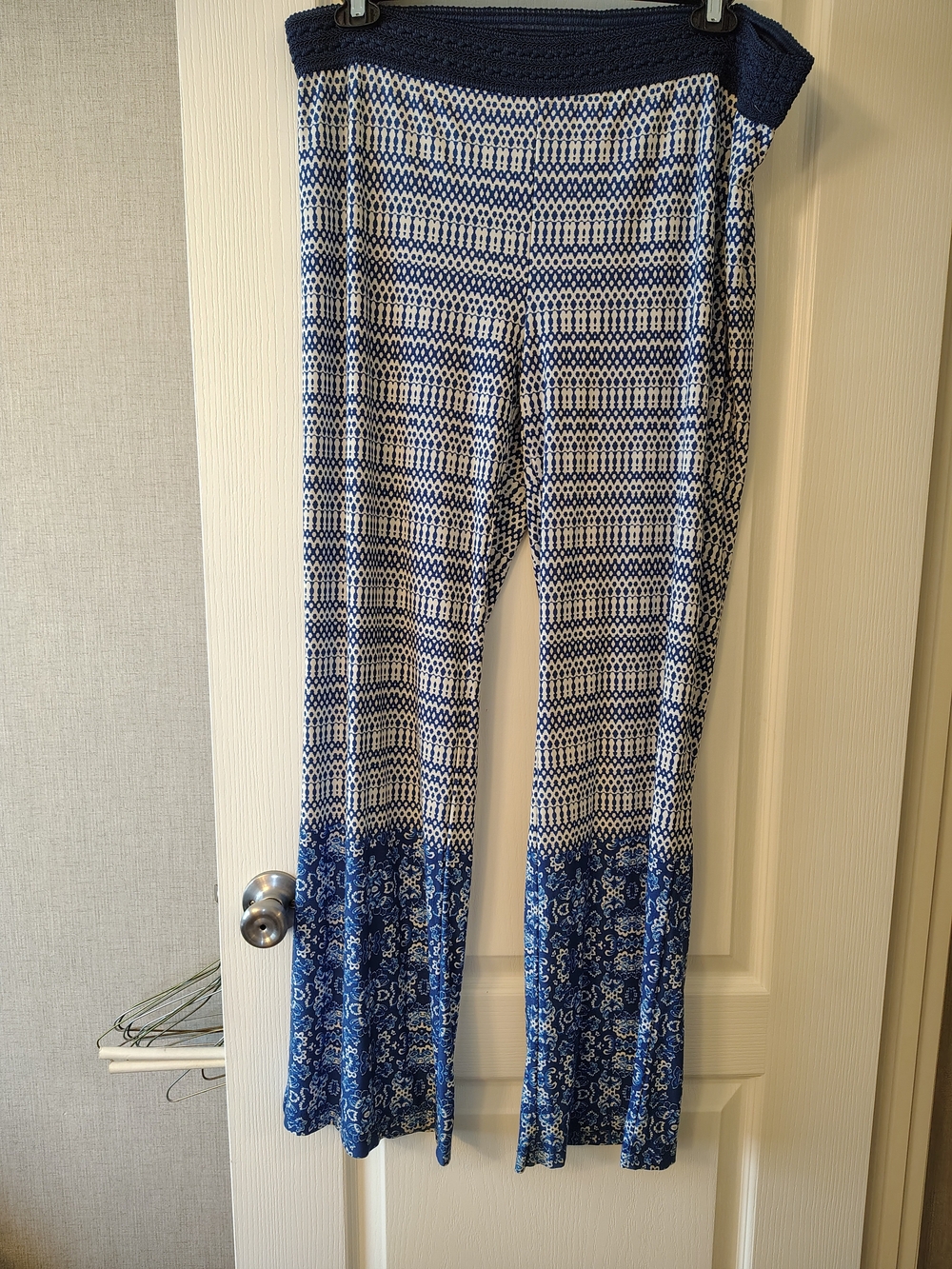 Vintage America Blues Blue & White Animal Print Top